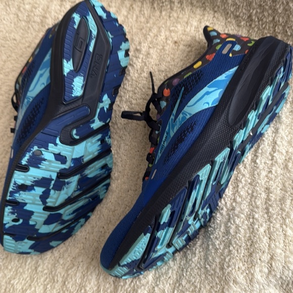 Brooks Launch 9 Neutral running shoe, women, blue multi, 8.5 - Picture 3 of 5
